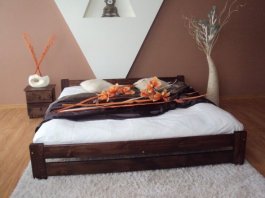 Posteľ masív Európa - ORECH 140x200 + matrace Vitality + rošt ZADARMO