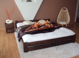 Posteľ masív Európa - ORECH 120 x 200 cm + matrac RELAX + rošt ZADARMO