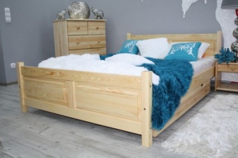 Posteľ Lenka 140 x 200 cm masiv borovice - PRÍRODNÁ + rošt ZADARMO