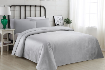 Prikrývka na posteľ VELVET so vzorom 200/220 cm - svetlo šedá