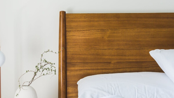 Posteľ Milošek 160/80 cm + matraca + zásuvka 